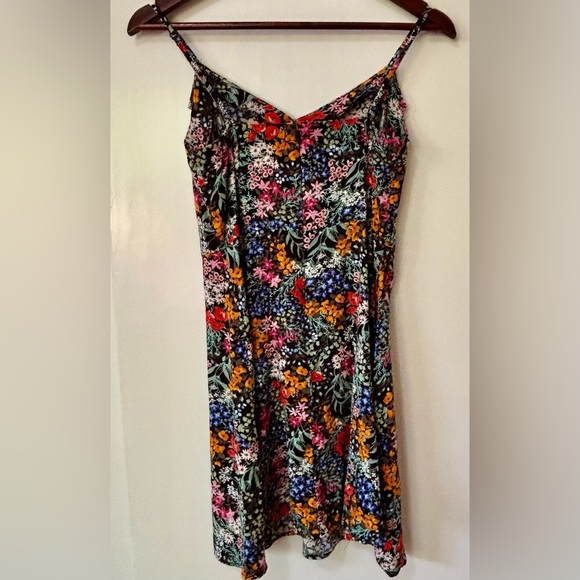 Dynamite| Pretty Spaghetti Strap Multicolour Floral A-Line Swing Mini Dress Sz S - Picture 6 of 6